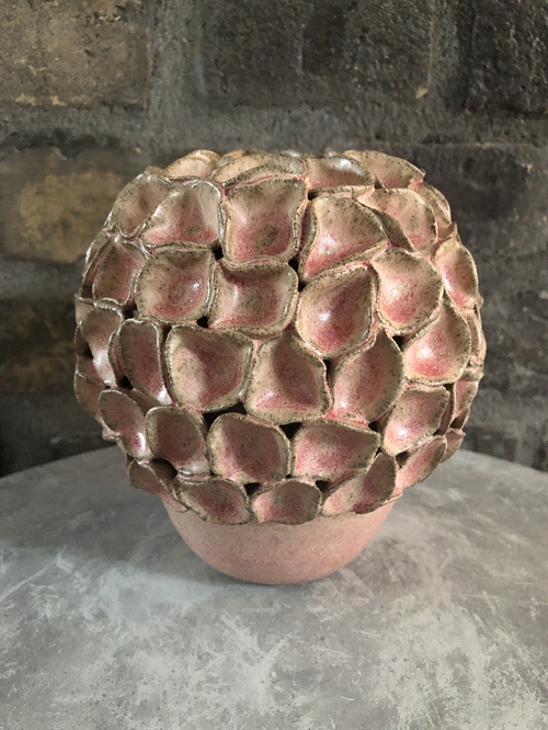 Keramik vase af Lotte Overgaard